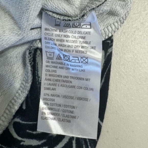 zuda Z-knit Crewneck Pullover | Gray & Black Swirl Pattern Long Sleeve Top | Sm - Picture 6 of 9